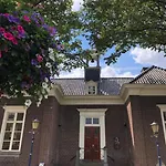 מלון Boetiekhotel Ons Oude Raadhuis
