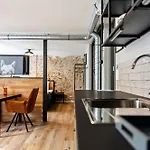 Boetiekhotel Ons Oude Raadhuis מלון מאדה