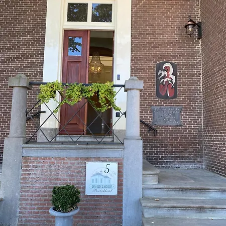 فندق Boetiekhotel Ons Oude Raadhuis 3*