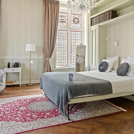 Boetiekhotel Ons Oude Raadhuis Hooge Zwaluwe